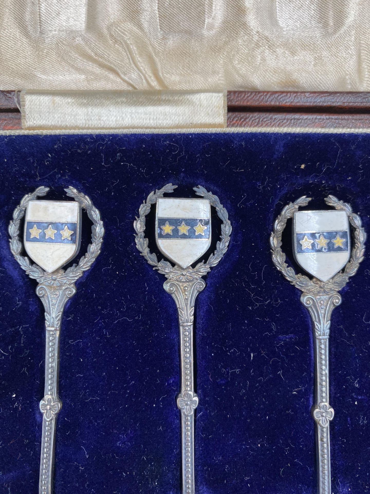 Boxed set of six silver tea spoons - Image 2 of 5