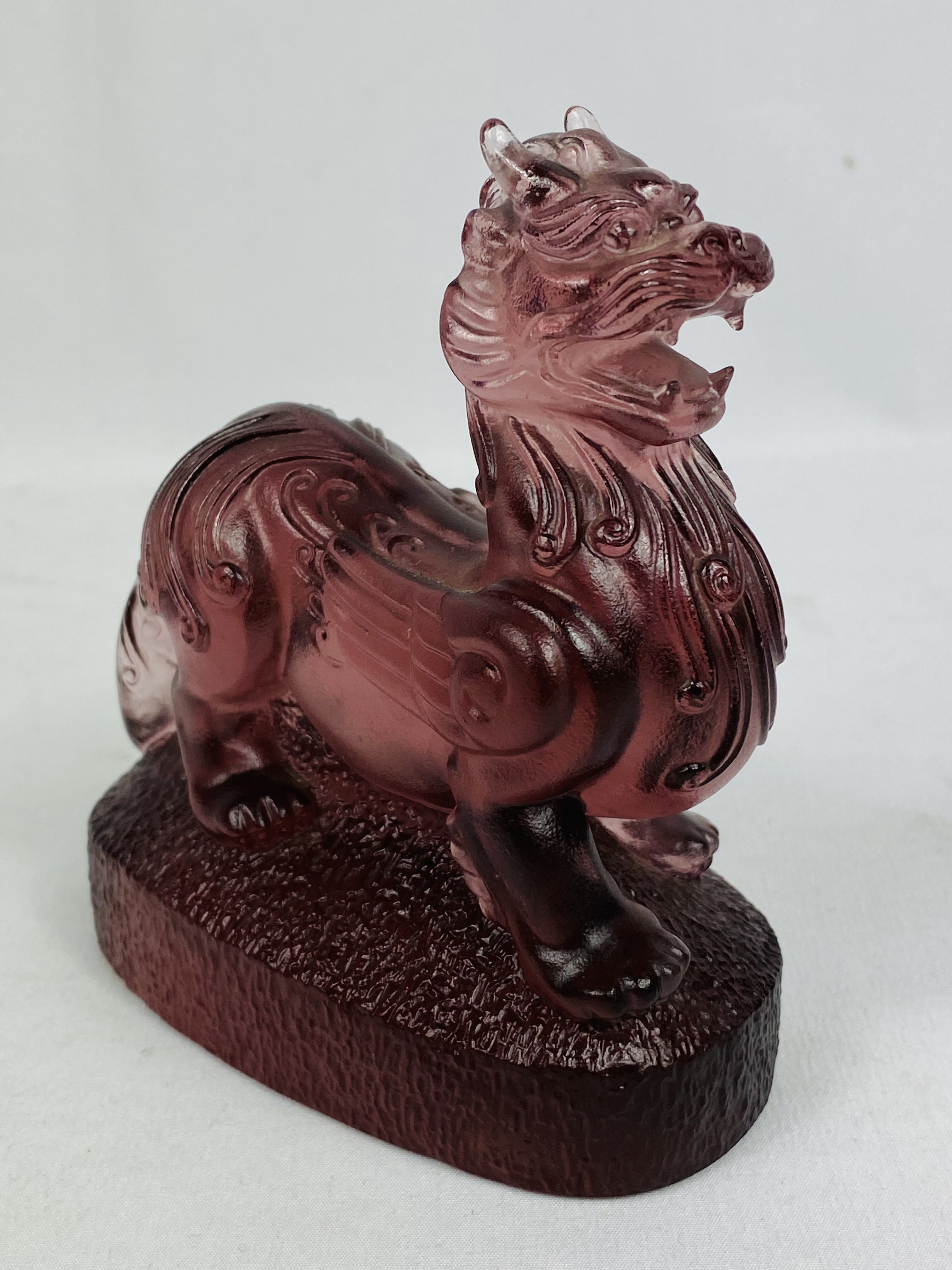 Amethyst coloured glass Dog of Foo paperweight - Image 5 of 5