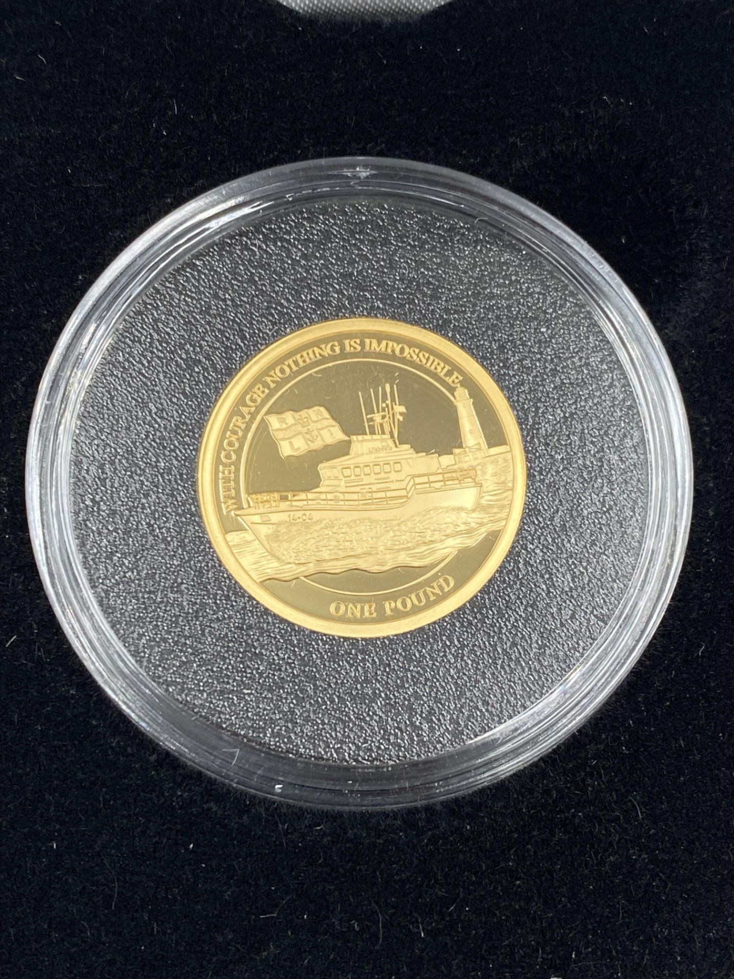 Jubilee Mint 2021 R.N.L.I 22ct gold proof £1 coin, 7.98gms - Image 2 of 4