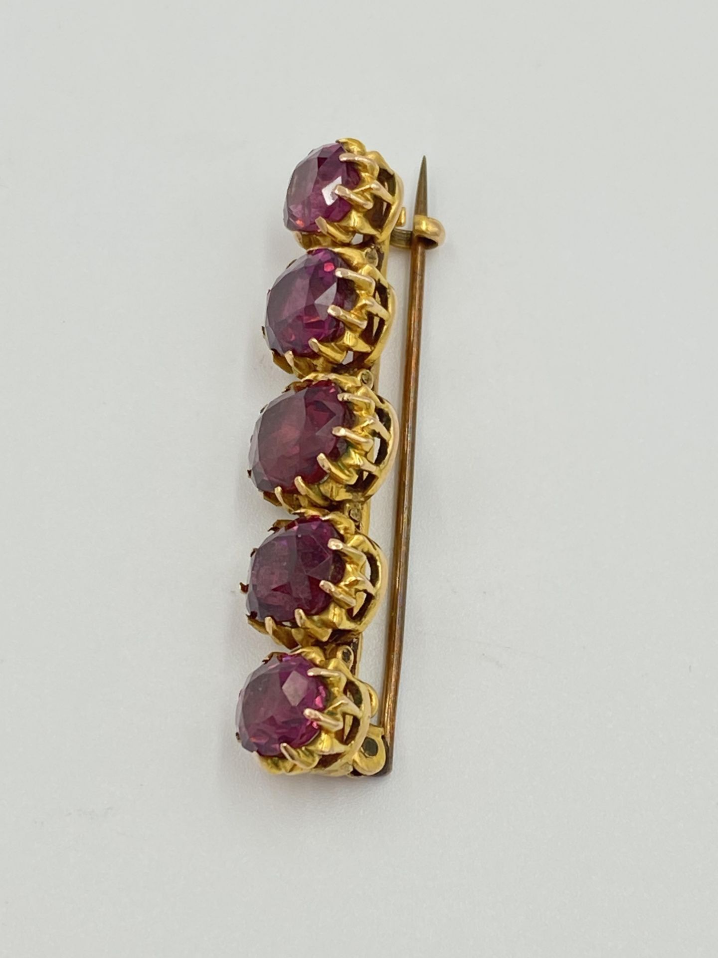 9ct gold and tourmaline brooch - Image 3 of 6