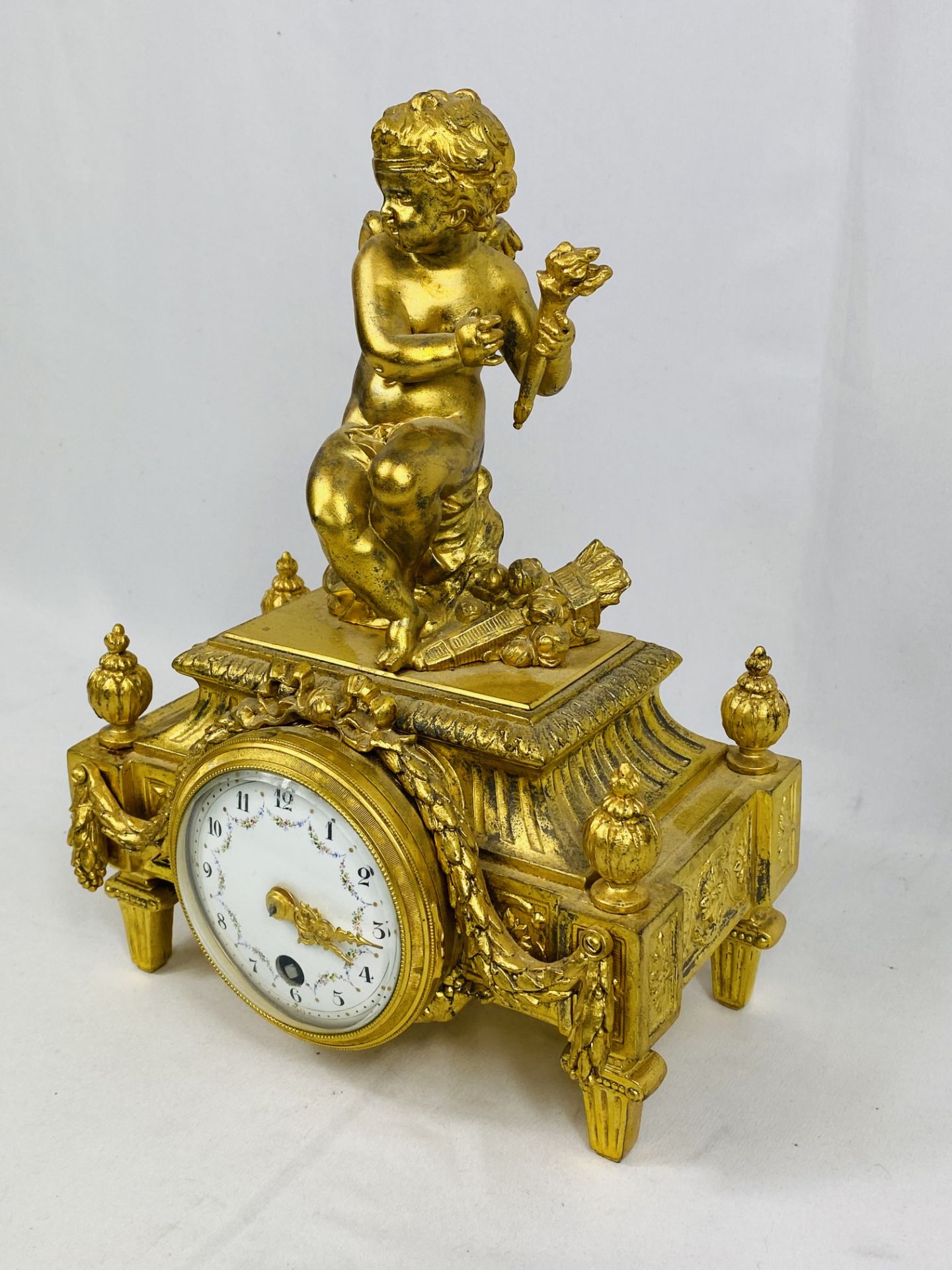 Ormolu mantel clock with enamel face - Image 2 of 5