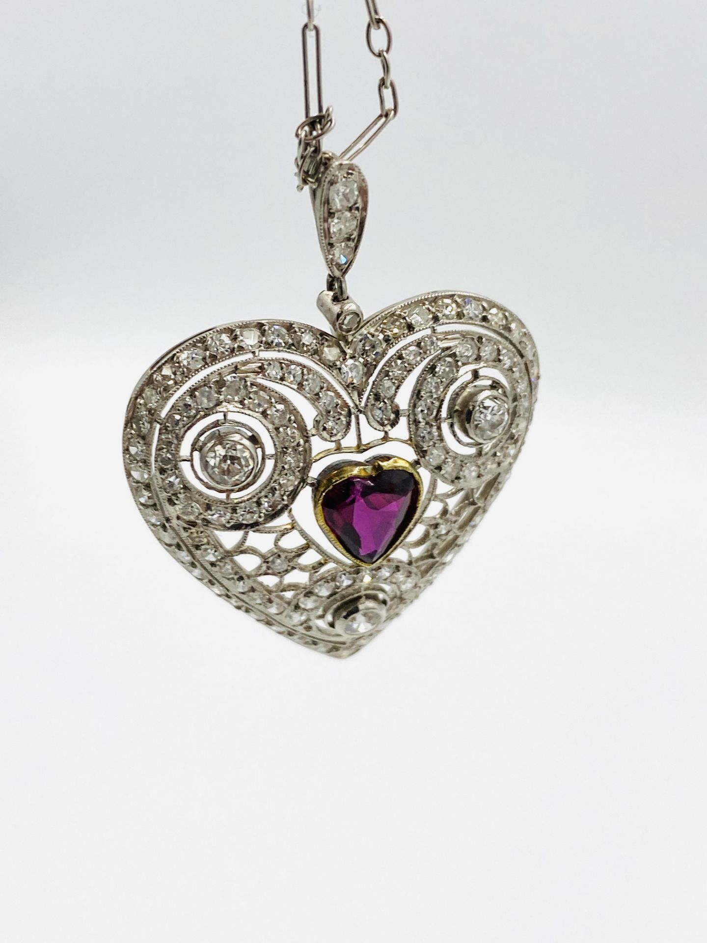 1920's ruby and diamond heart shaped pendant on chain - Image 2 of 4