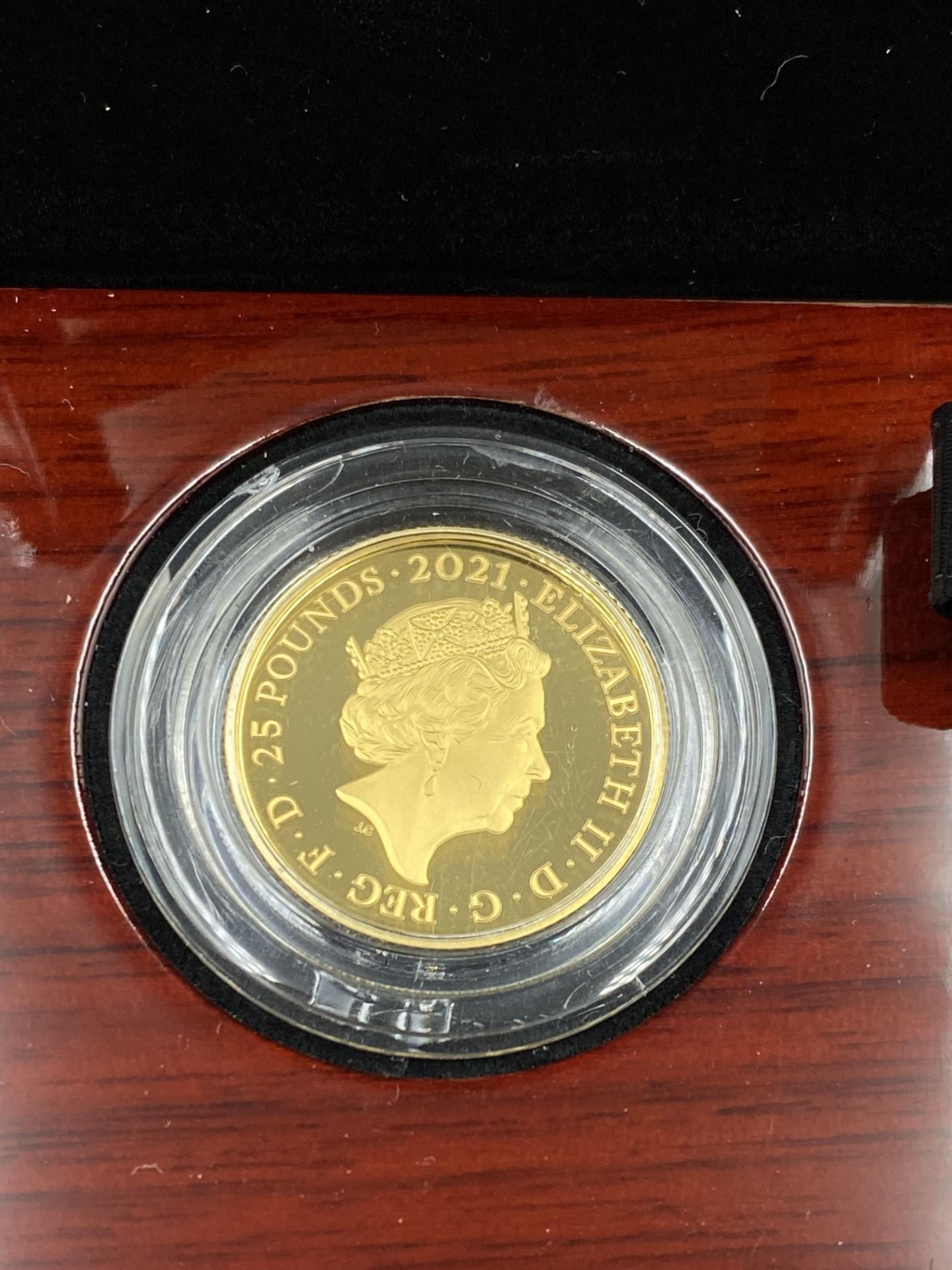 Royal Mail limited edition 2021 quarter ounce gold coin - Image 2 of 5