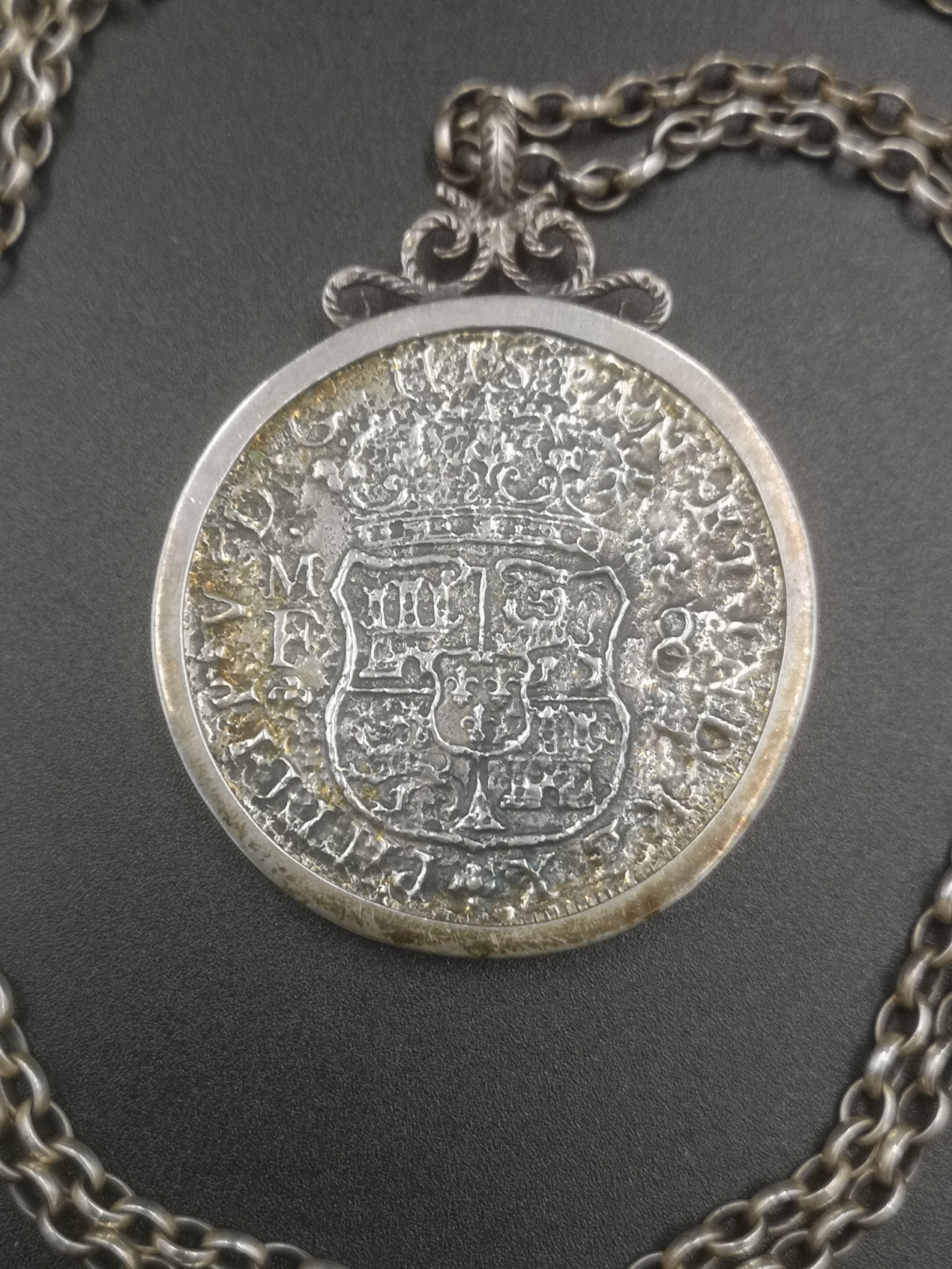 1741 8 reales coin in silver mount and chain - Image 3 of 6