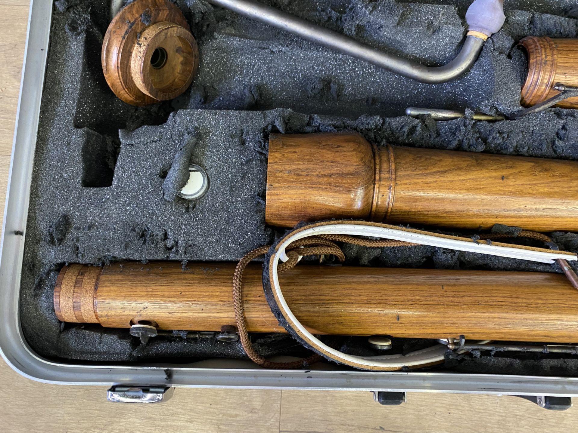 Bass recorder in hard travel case - Image 6 of 7