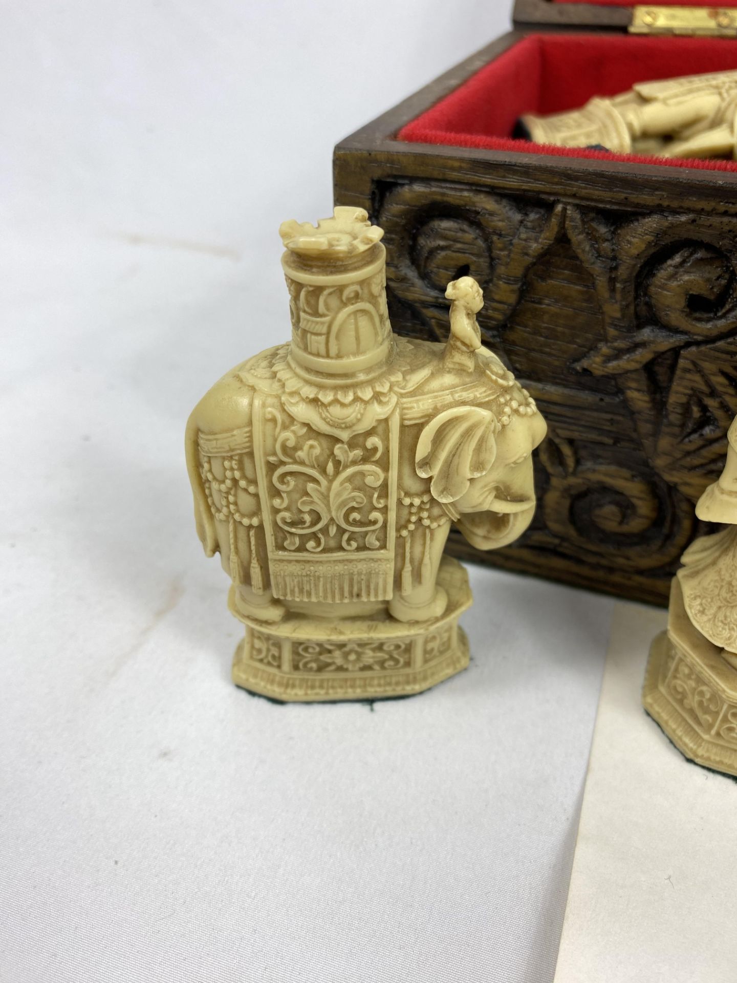 Mandarin style chess set - Image 2 of 7