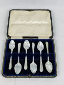 Boxed set of six mother of pearl tea spoons
