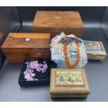 Quantity of jewellery boxes