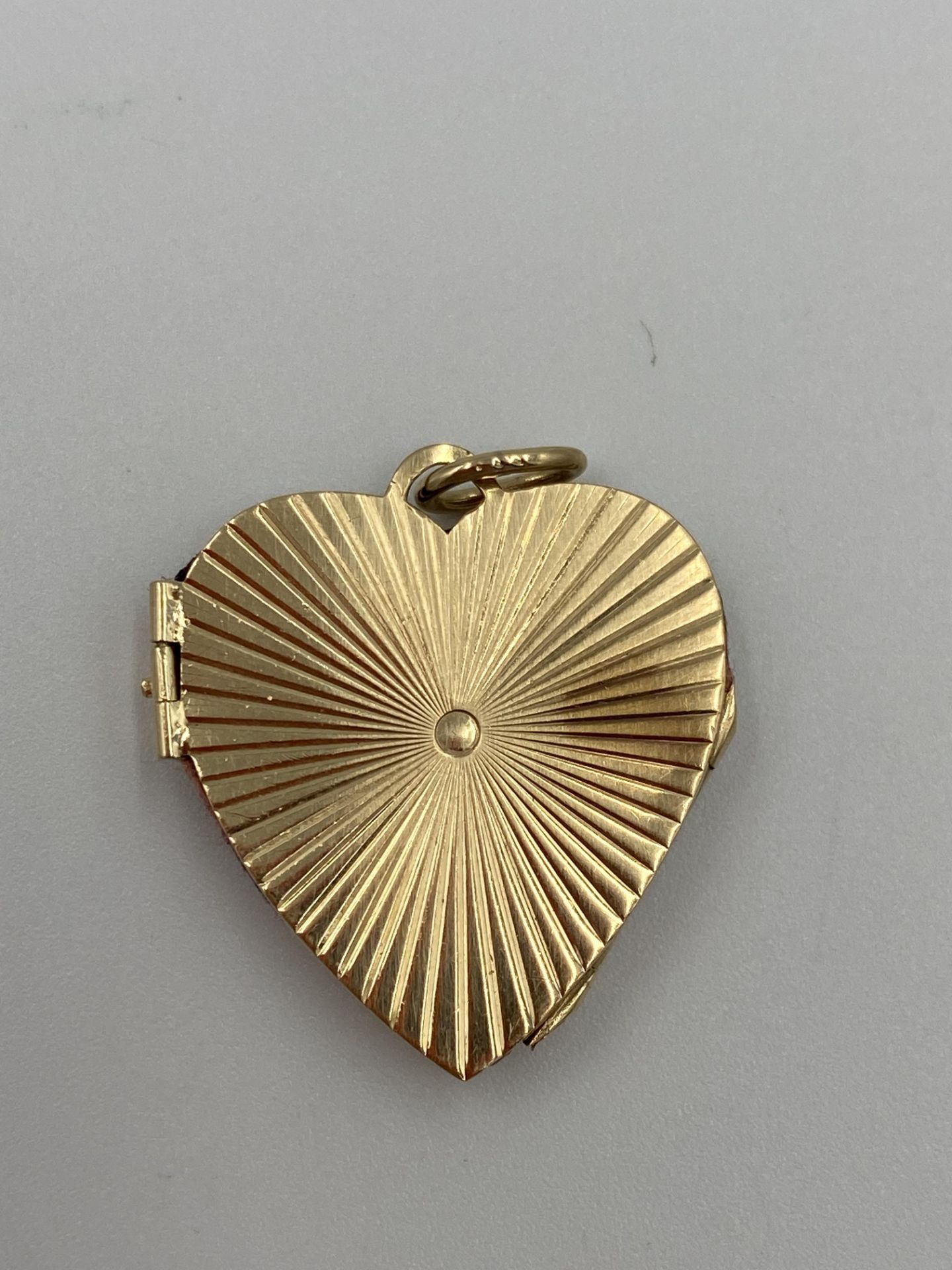 14ct gold and diamond locket - Image 2 of 4