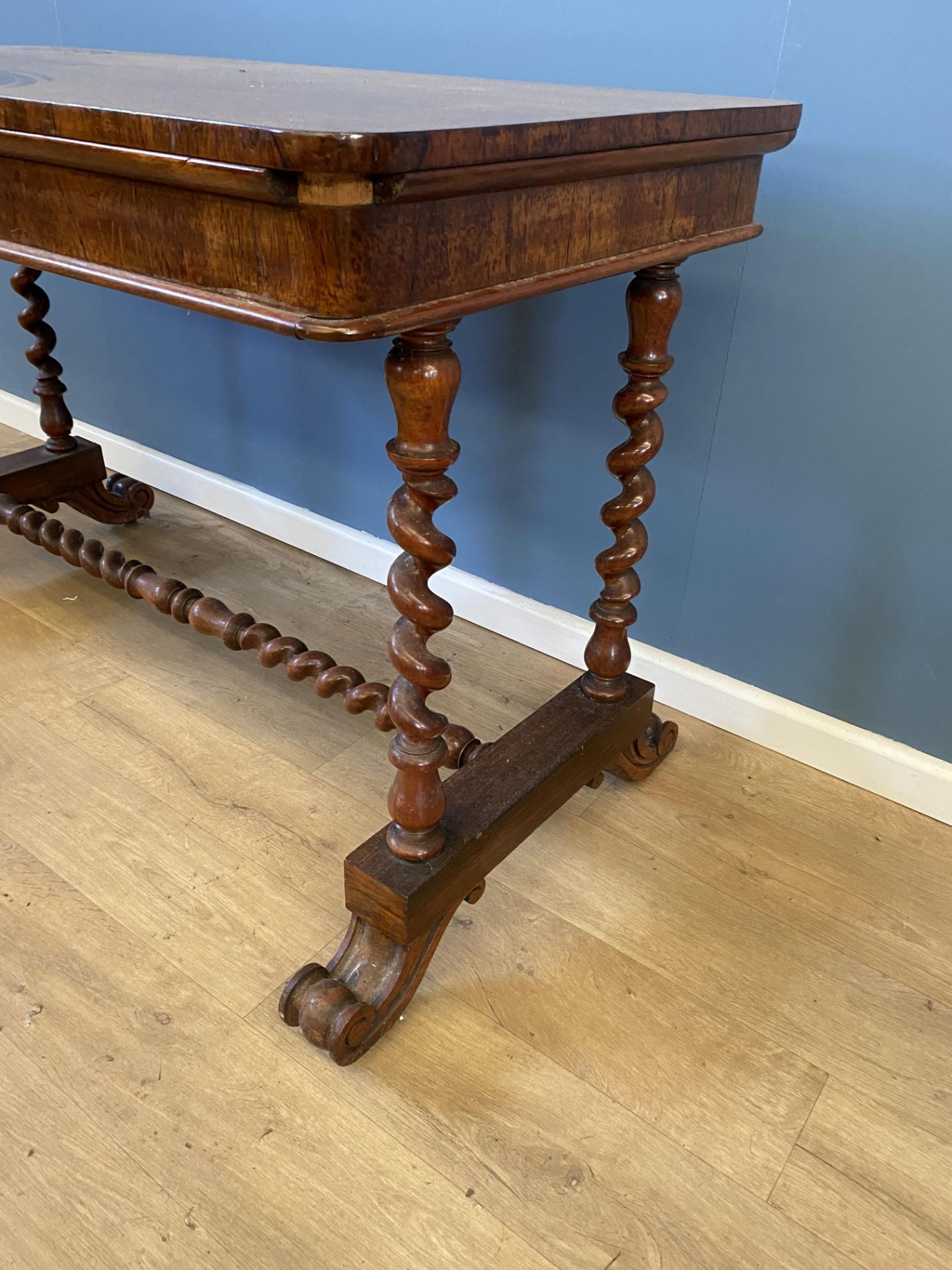 Victorian mahogany table - Image 4 of 5