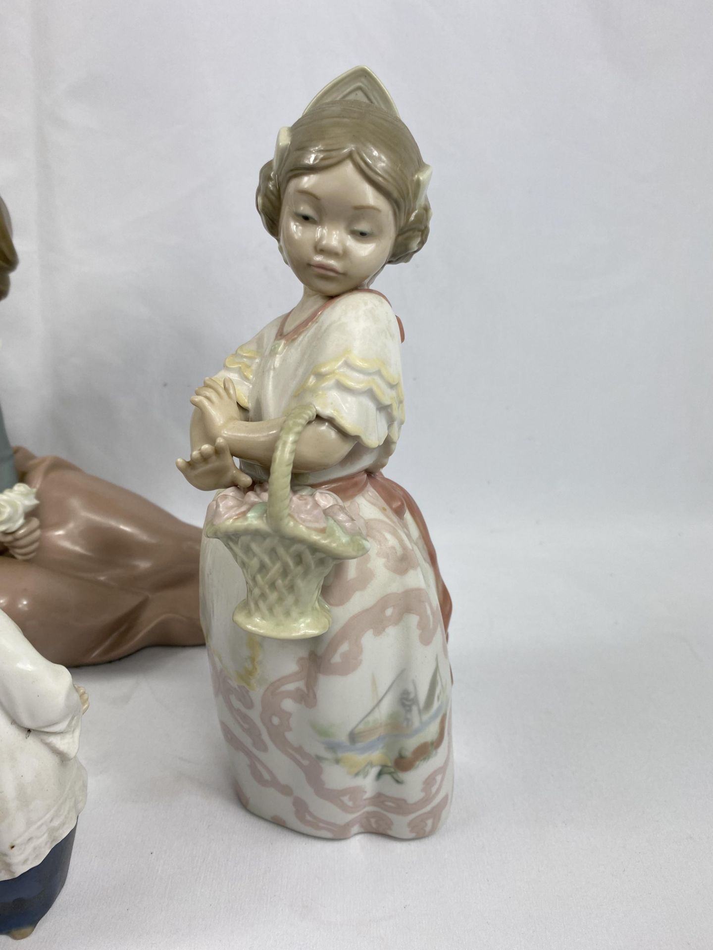 Three nao figurines, a Lladro figurine and one other - Image 6 of 6