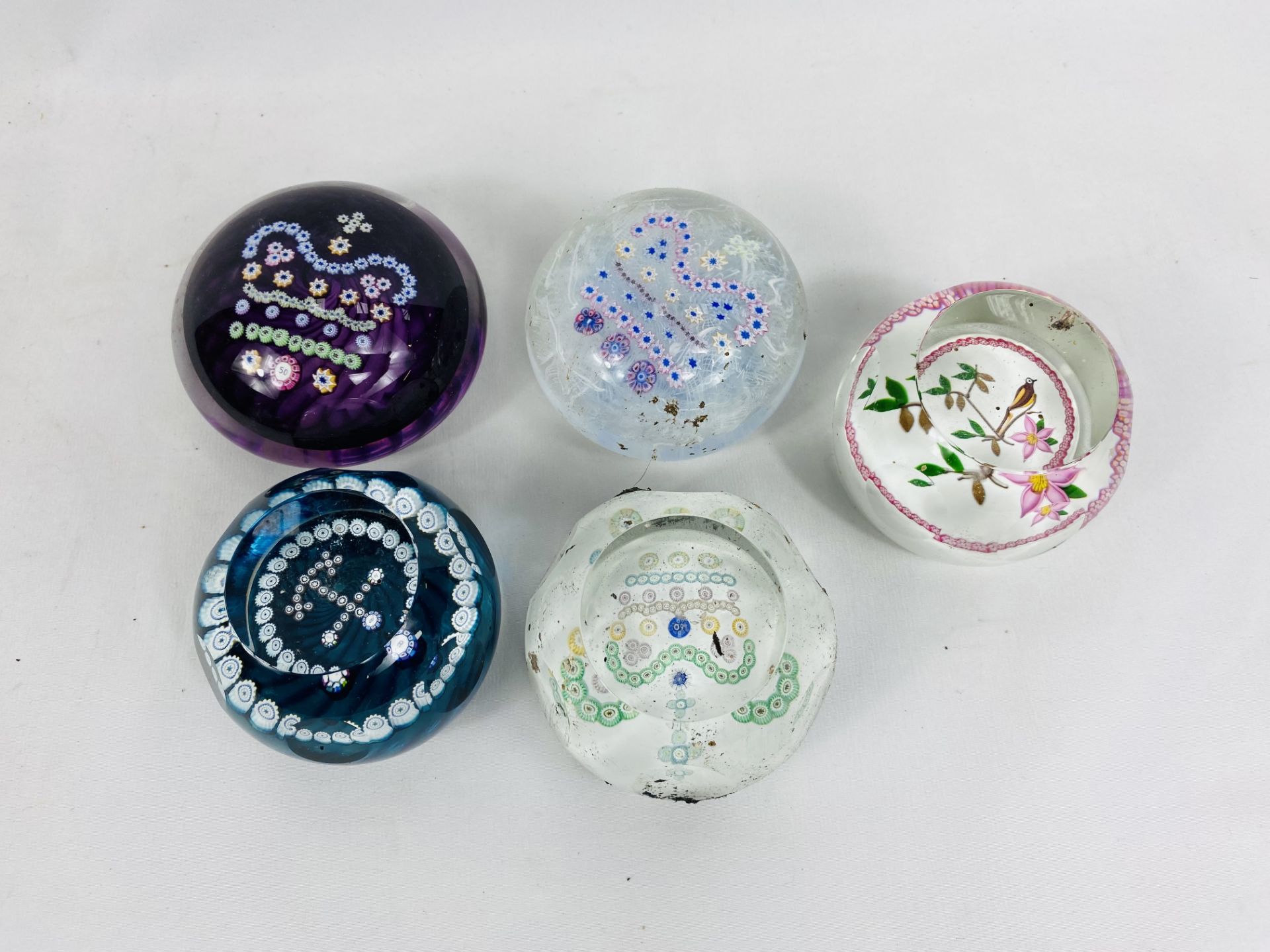 Five Caithness glass paperweights - Image 2 of 4