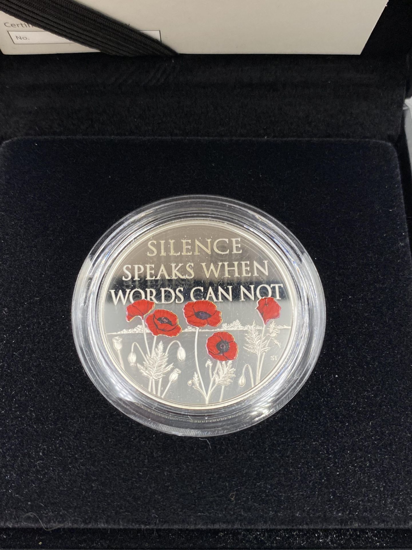 Royal Mint Remembrance Day 2017 £5 silver proof coin - Image 3 of 5