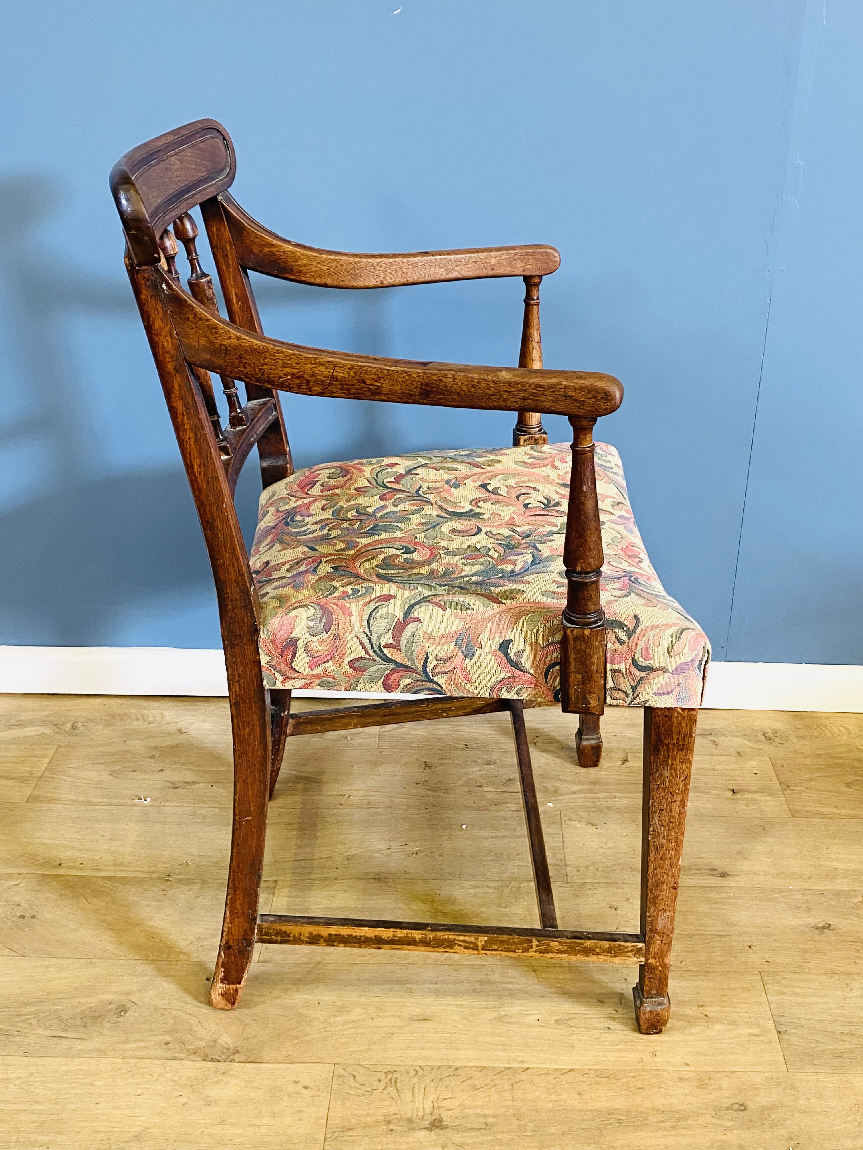 Mahogany spindle back armchair - Image 4 of 4