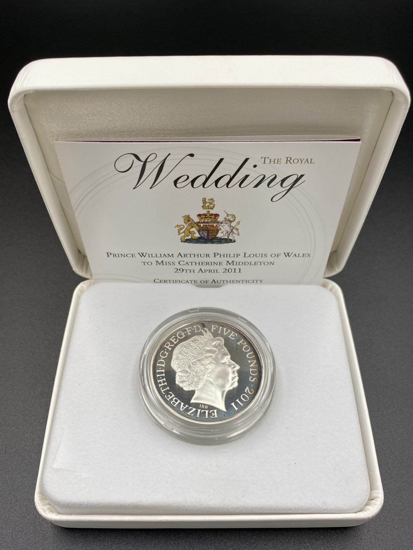 Royal Mint Royal Wedding 2011 silver £5 coin - Image 4 of 4