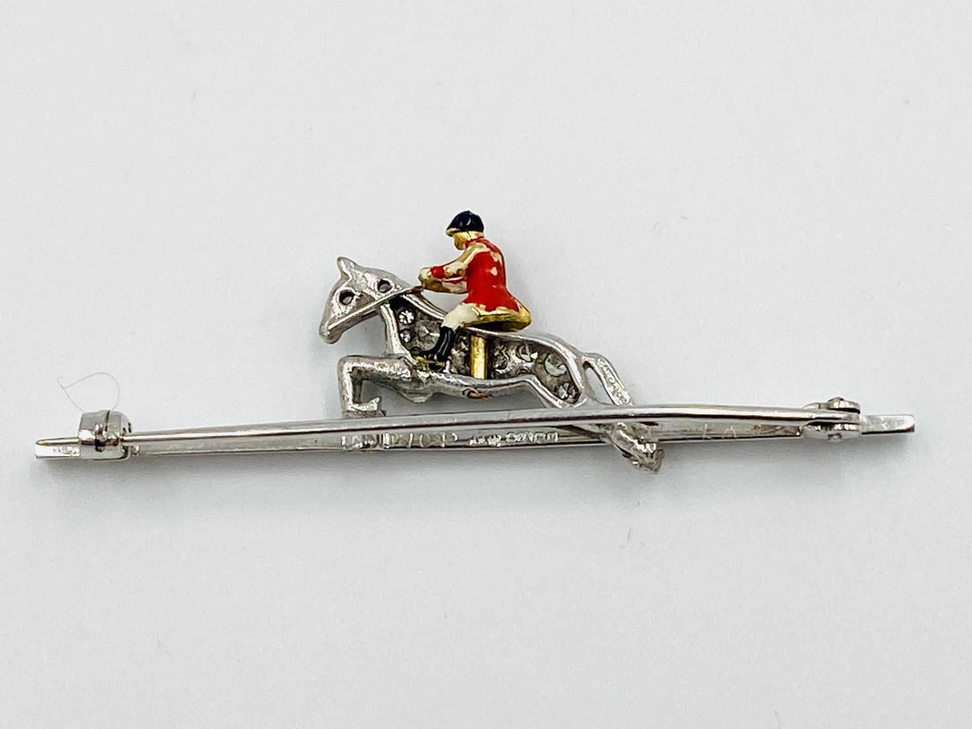 18ct diamond and enamel jockey pin - Image 3 of 4