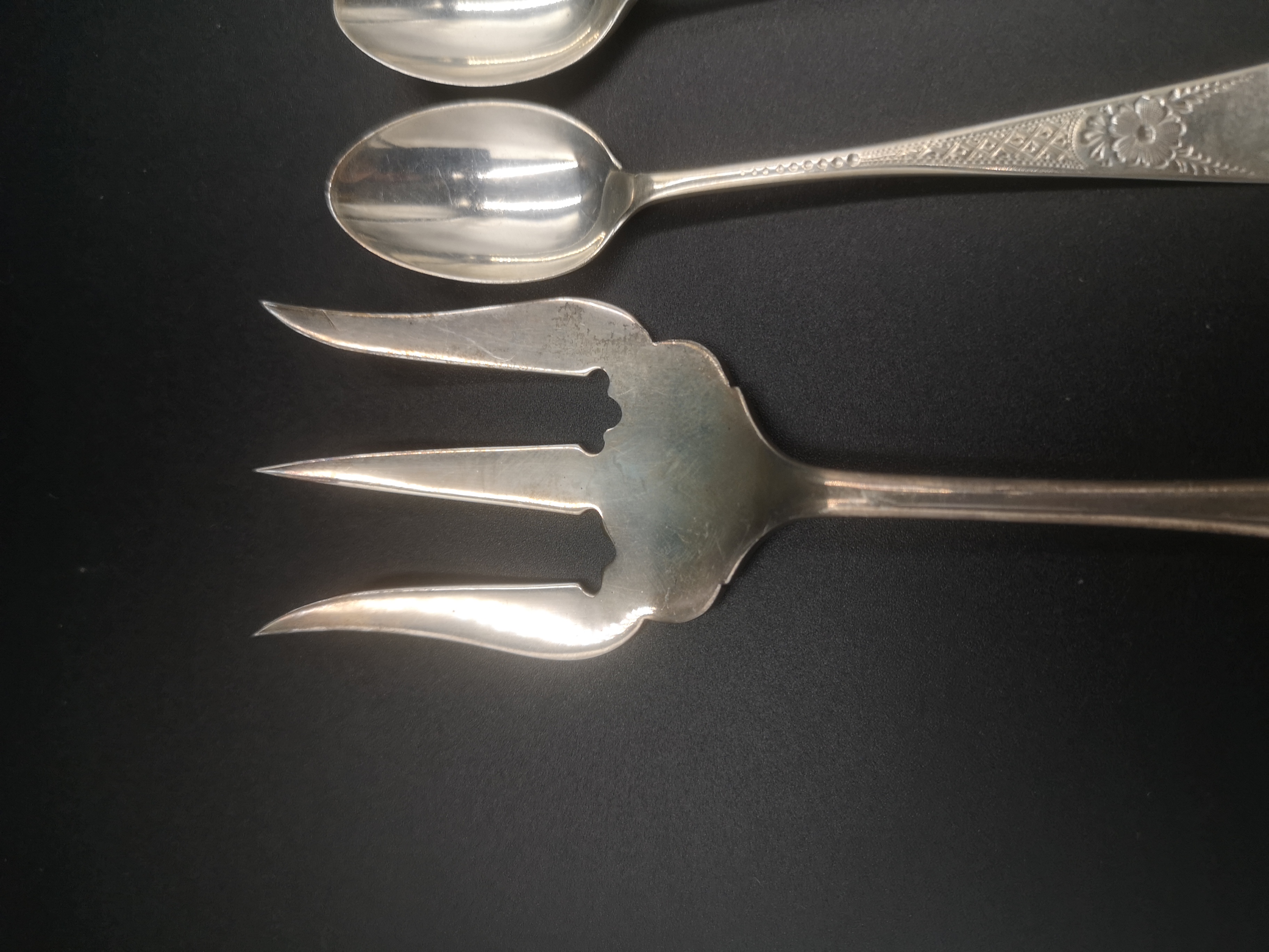 Set of six silver tea spoons, silver sugar tongs and fork - Image 2 of 5