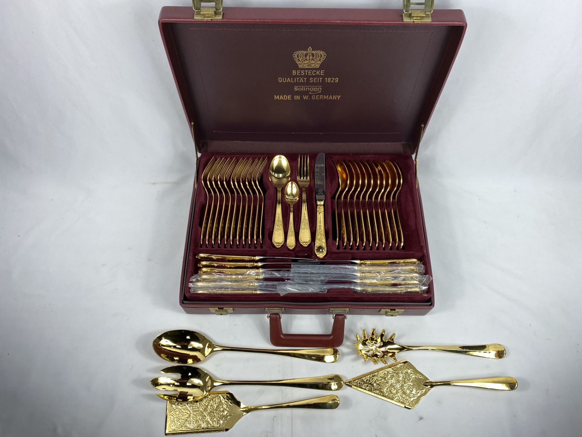 Twelve place canteen of gold plated cutlery - Image 5 of 6