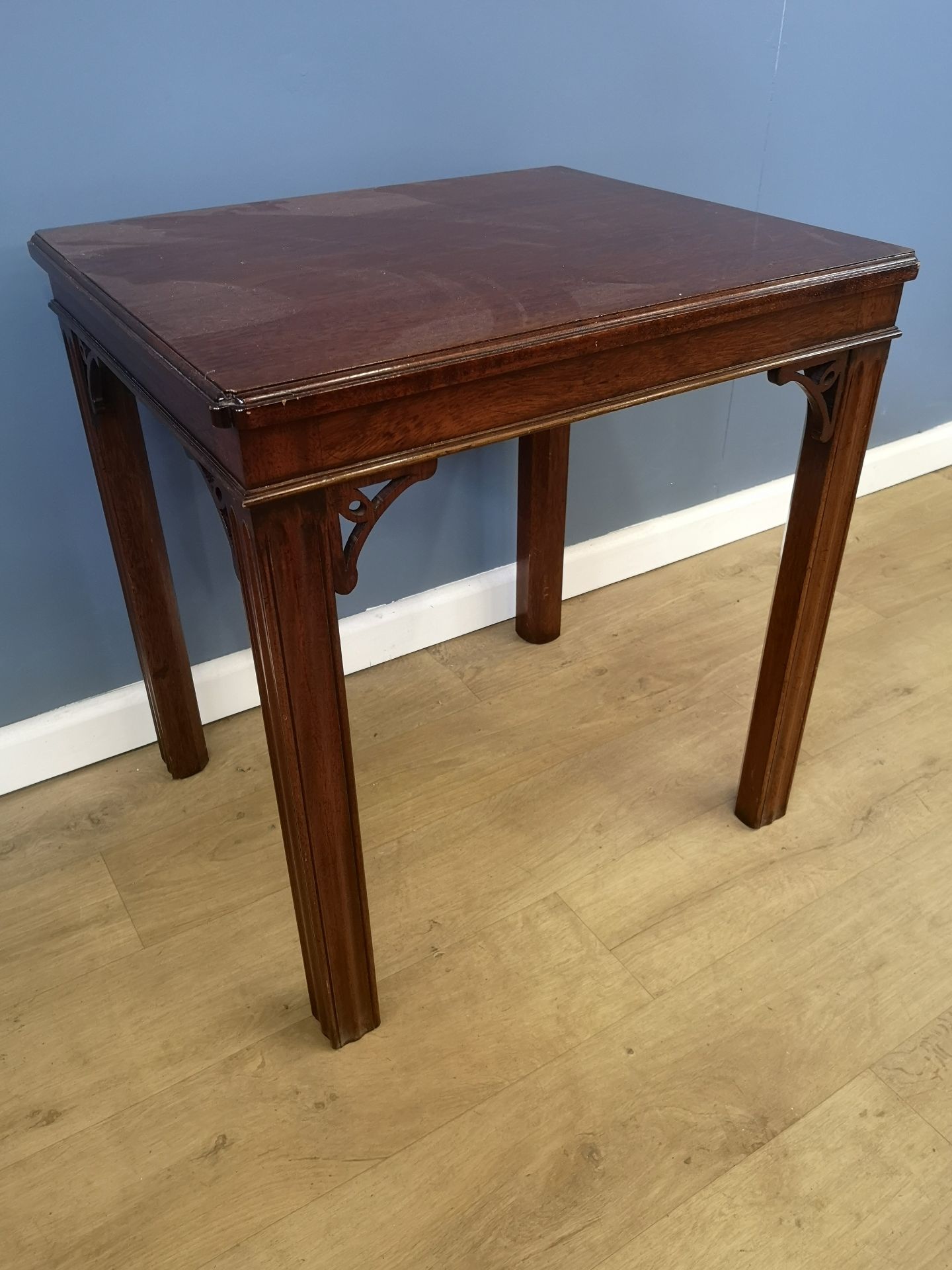 Contemporary mahogany side table - Image 4 of 4