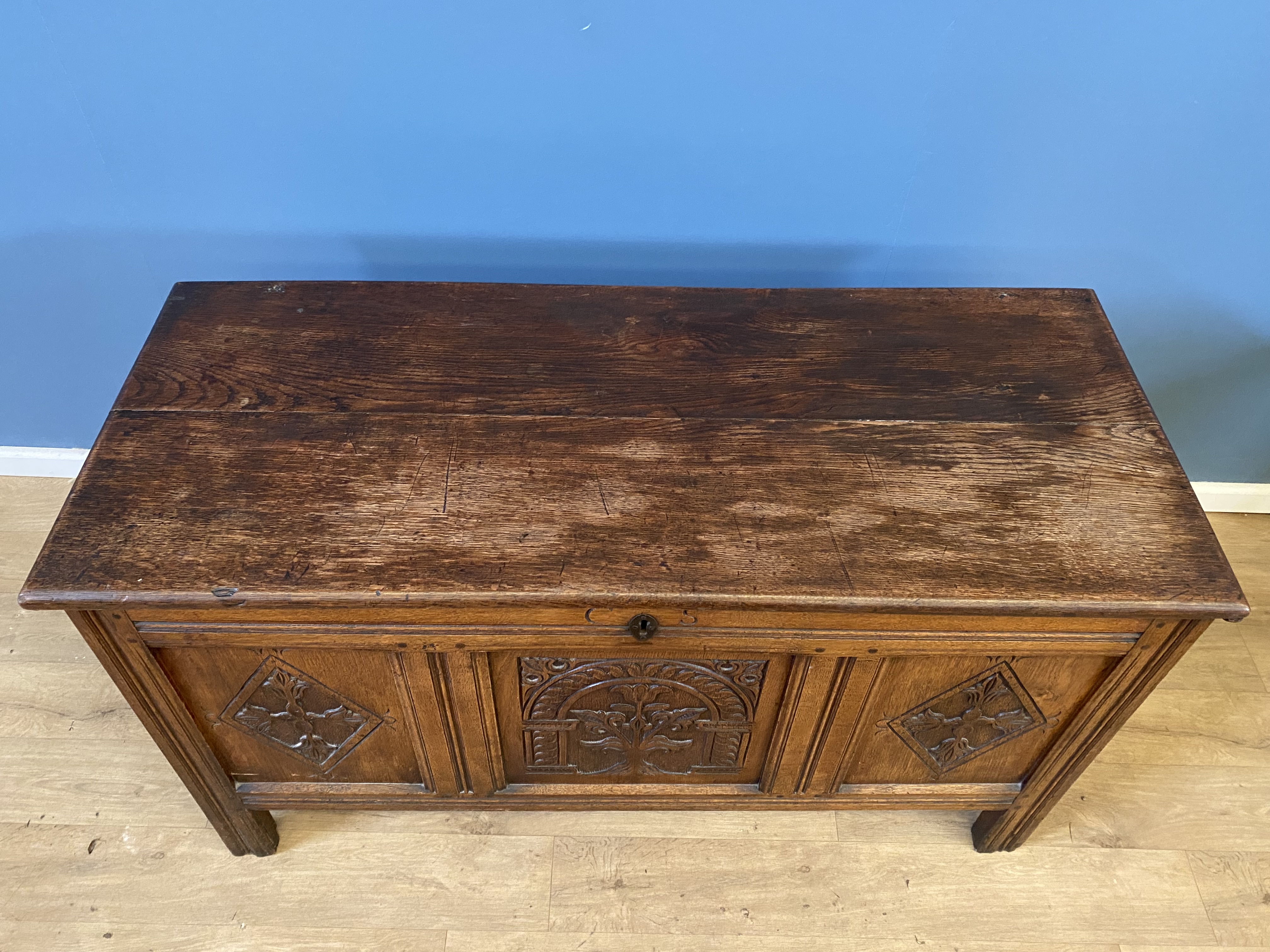 18th century oak chest - Image 2 of 6