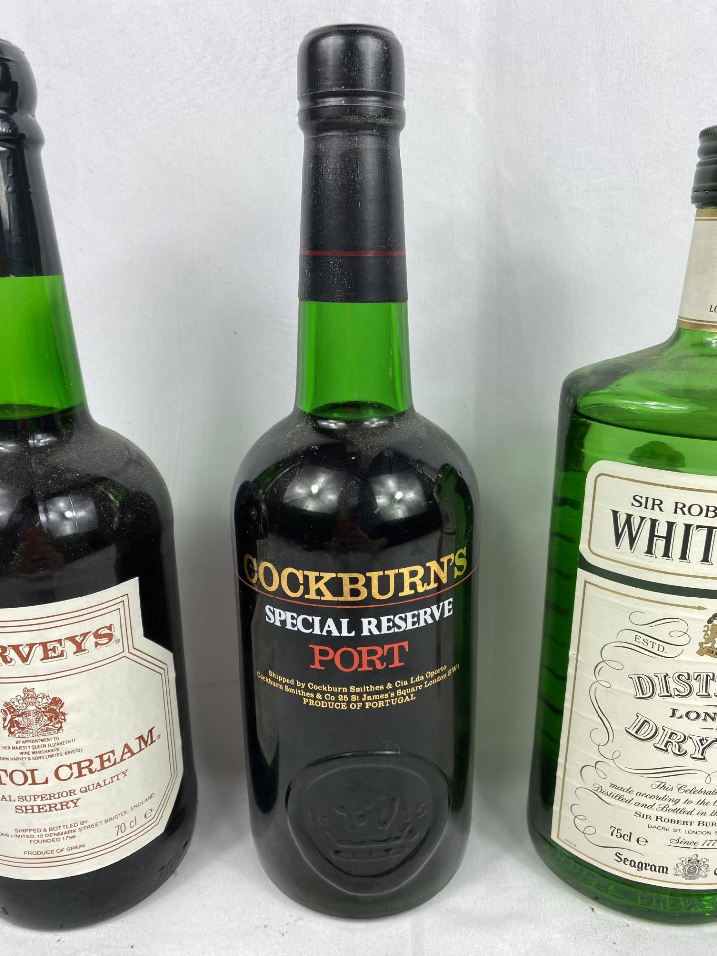 Bottle of Cockburn's Special Reserve port, a bottle of gin and two other bottles - Image 3 of 5