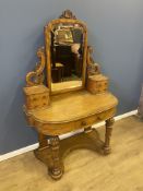 Victorian mahogany dressing table