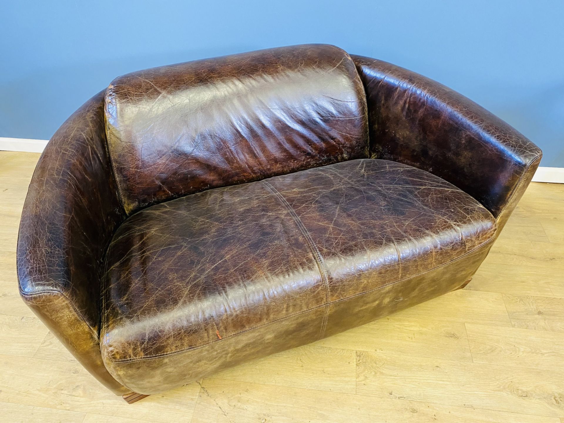 Leather art deco style settee - Image 5 of 5