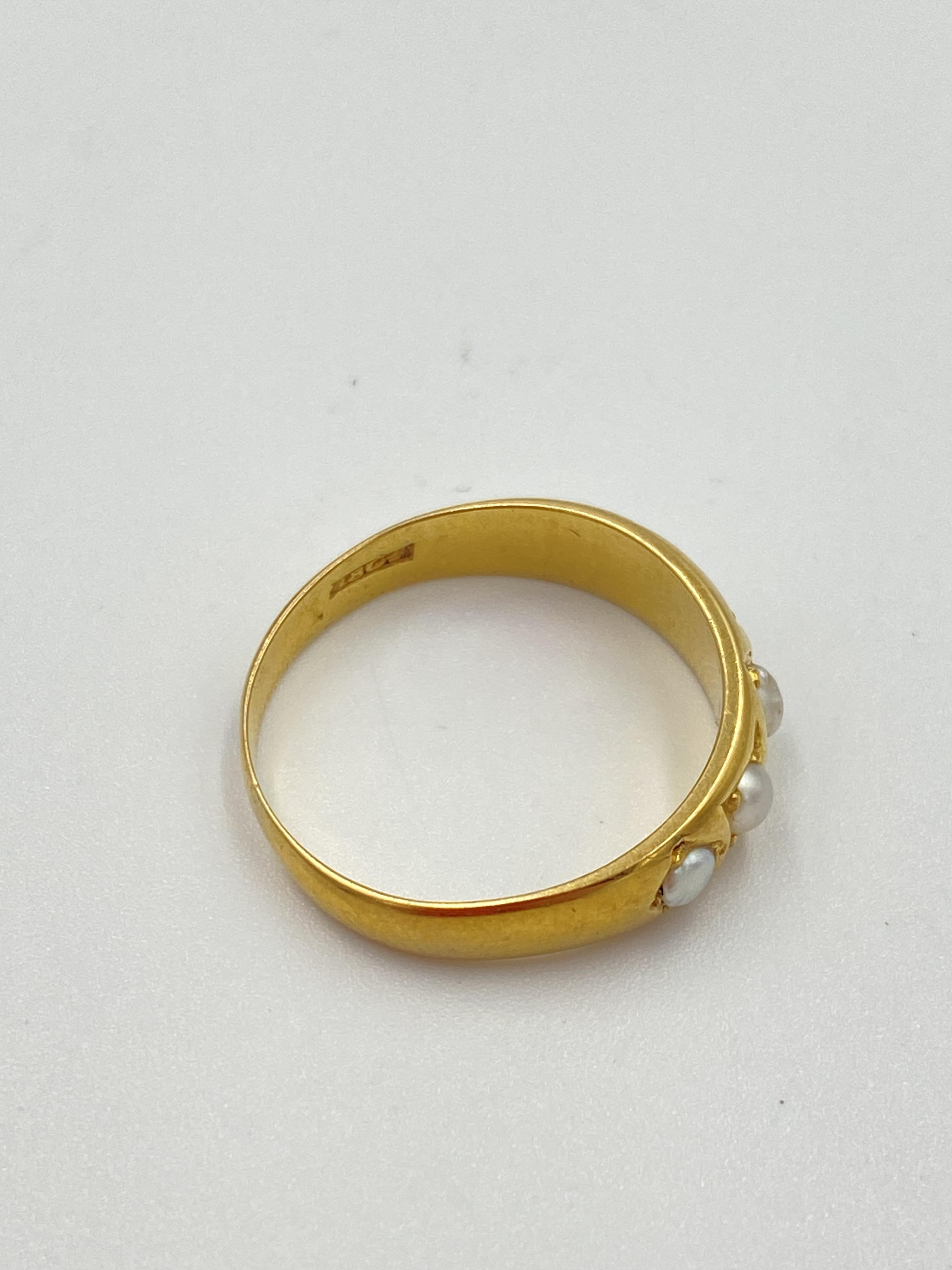 18ct gold and seed pearl ring - Image 3 of 4