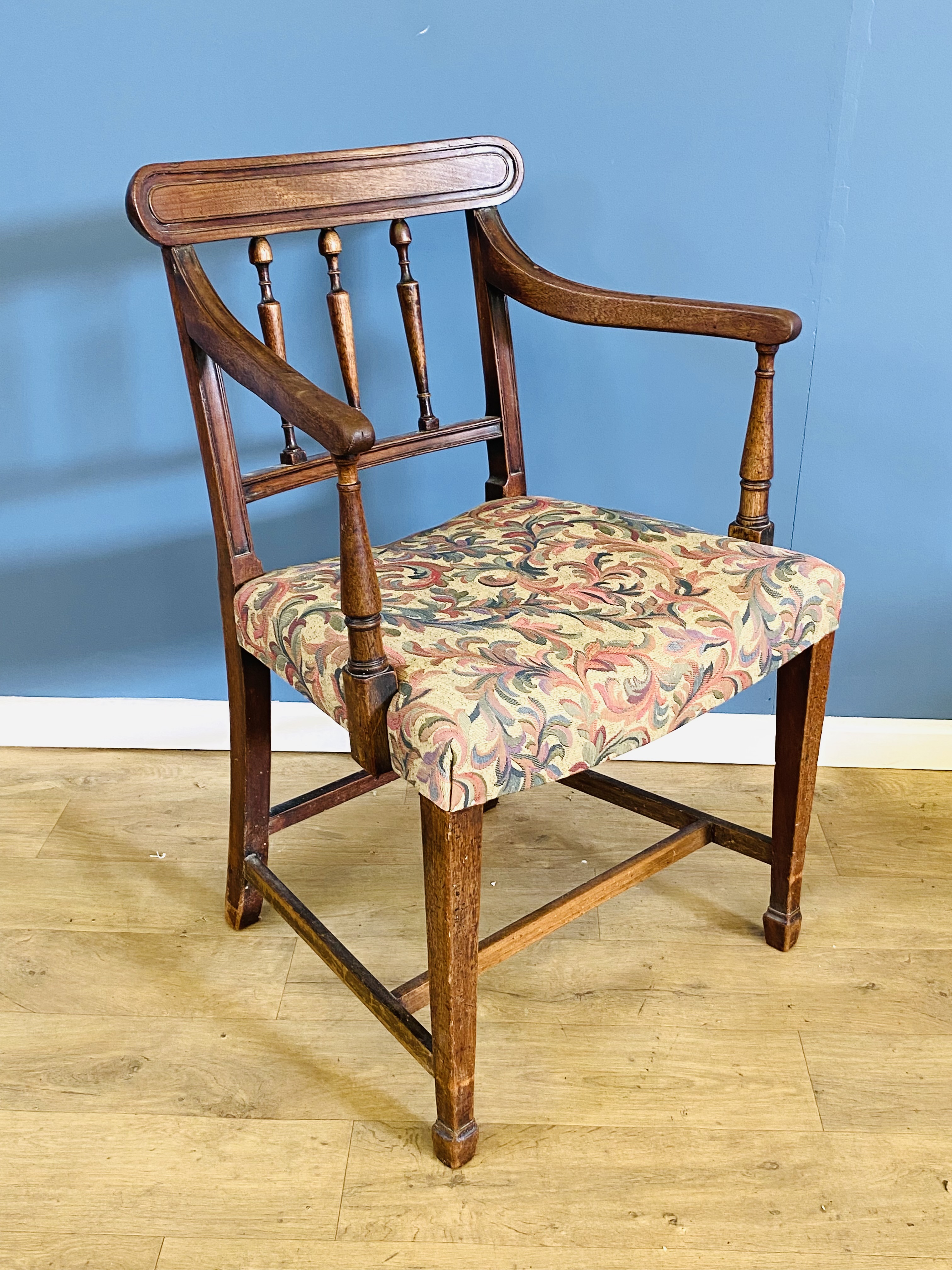 Mahogany spindle back armchair - Image 3 of 4