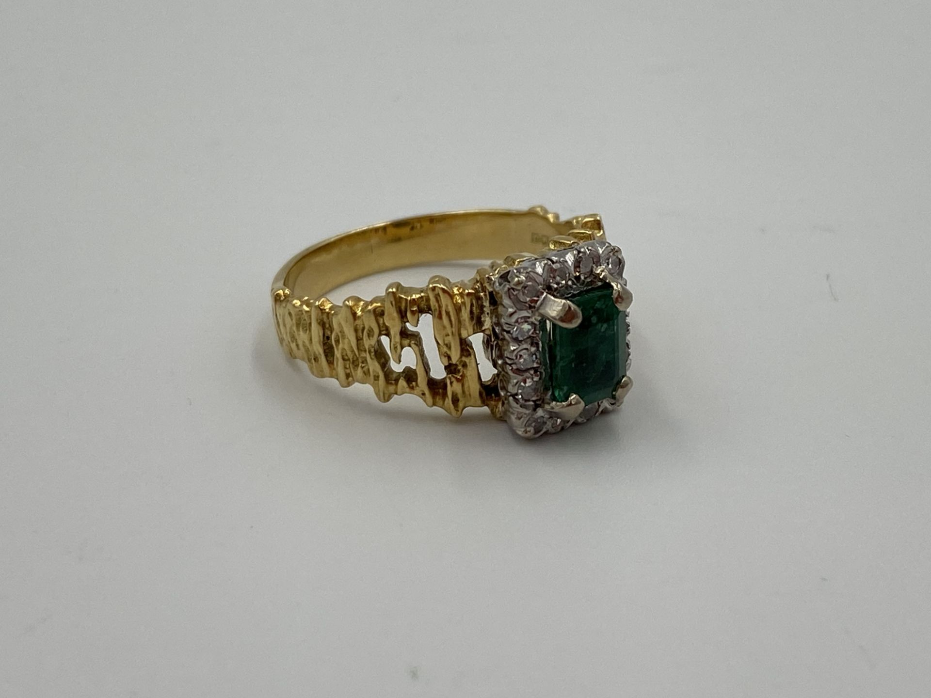 18ct gold, diamond and emerald ring - Image 6 of 6