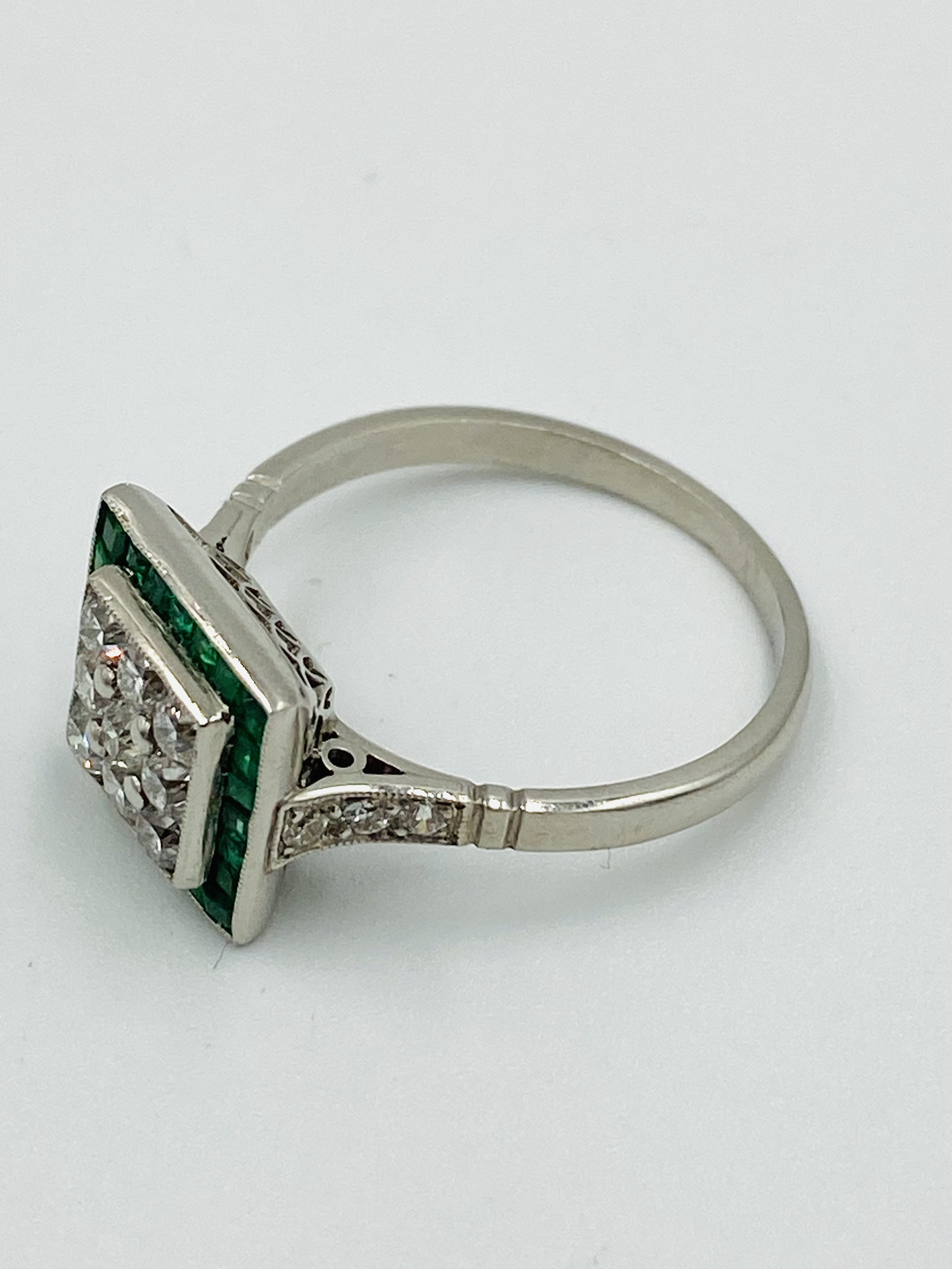 White gold, emerald and diamond ring - Image 6 of 6