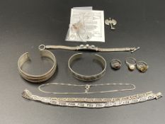 Quantity of silver and white jewellery