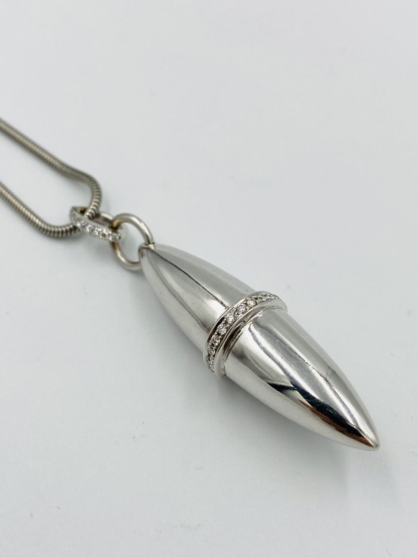 Boodles diamond pendant on white gold chain - Image 3 of 6