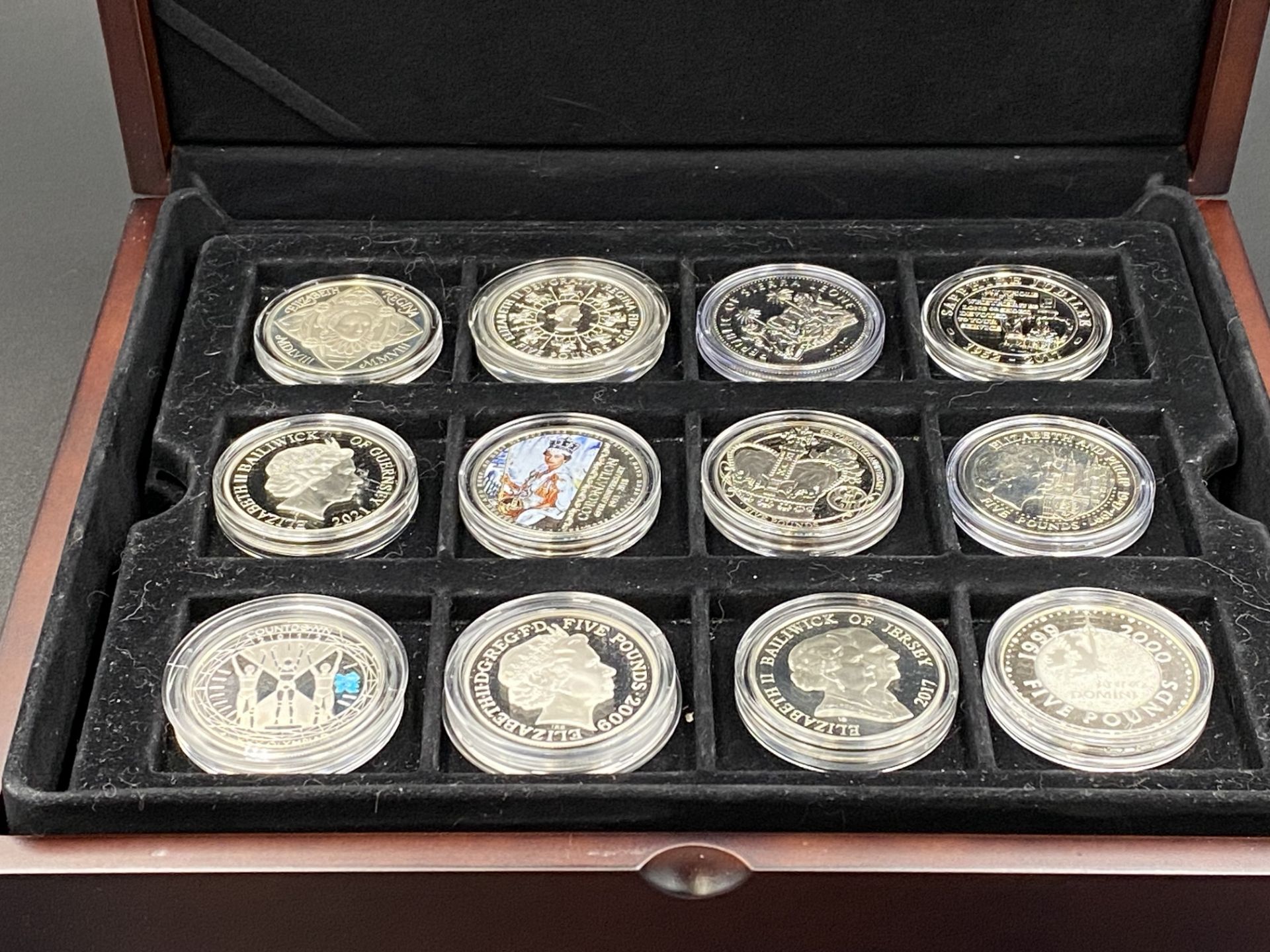 Twelve commemorative silver £5 coins. - Image 6 of 6