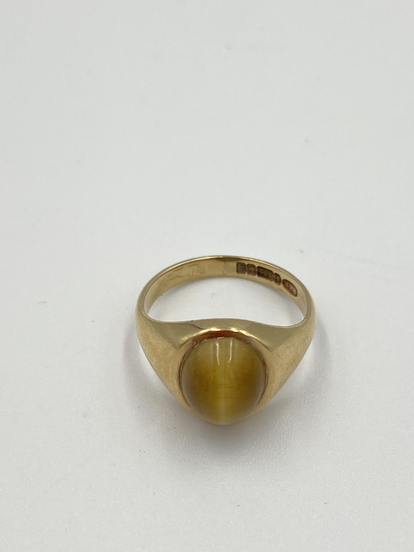 9ct gold and agate ring
