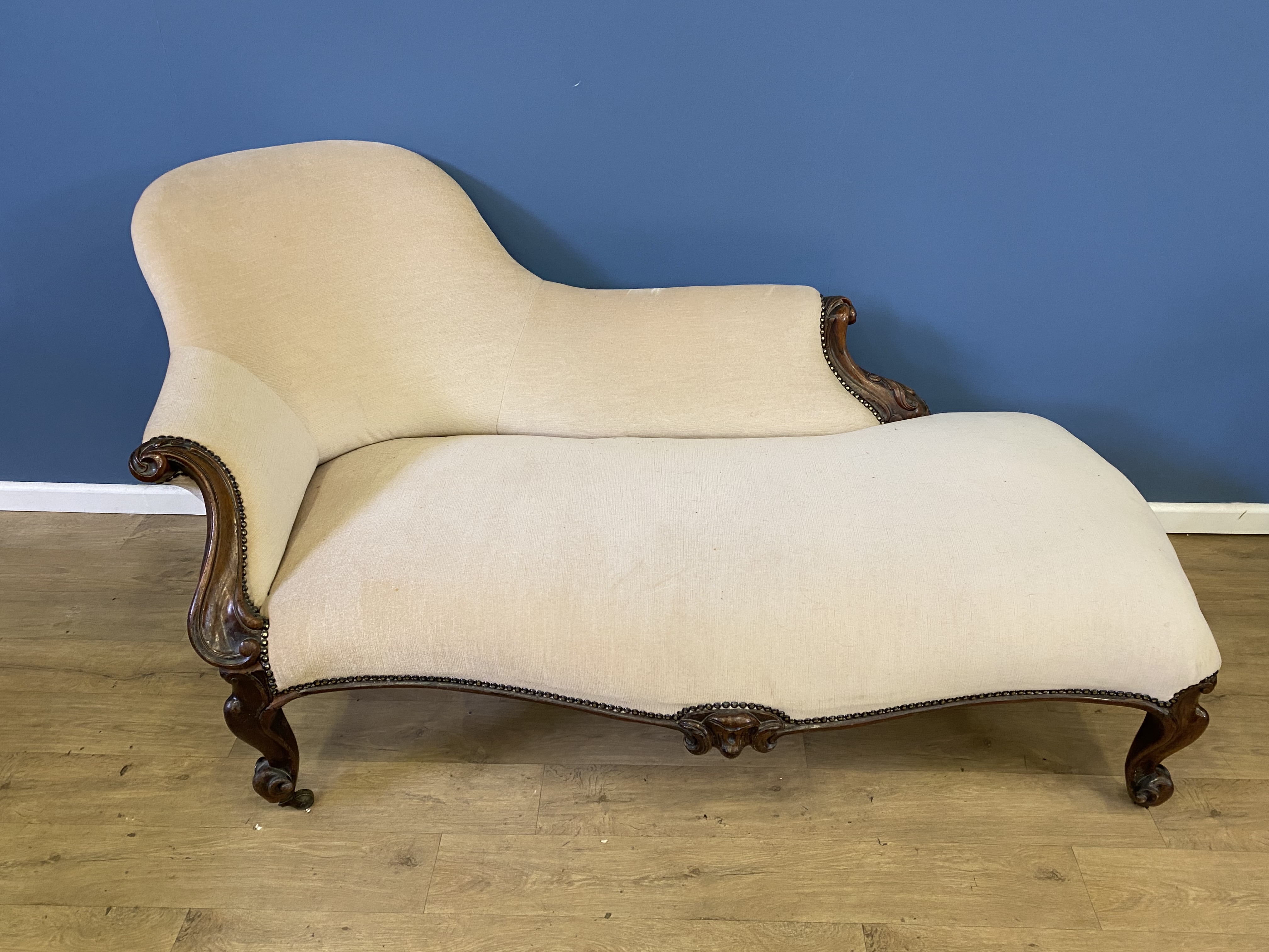 Victorian mahogany chaise longue