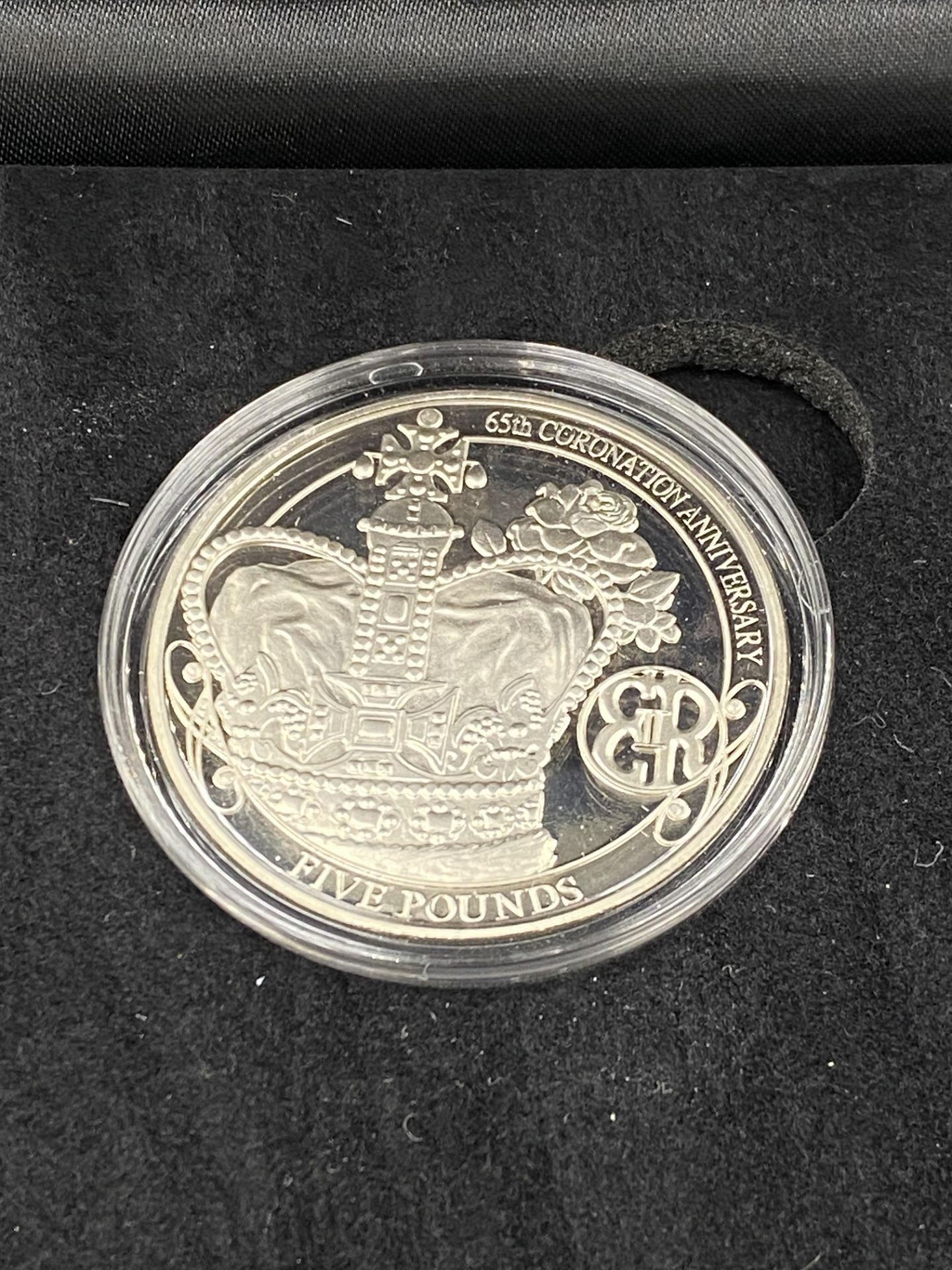 Queen Elizabeth Platinum Wedding Anniversary silver proof coin set - Image 4 of 8