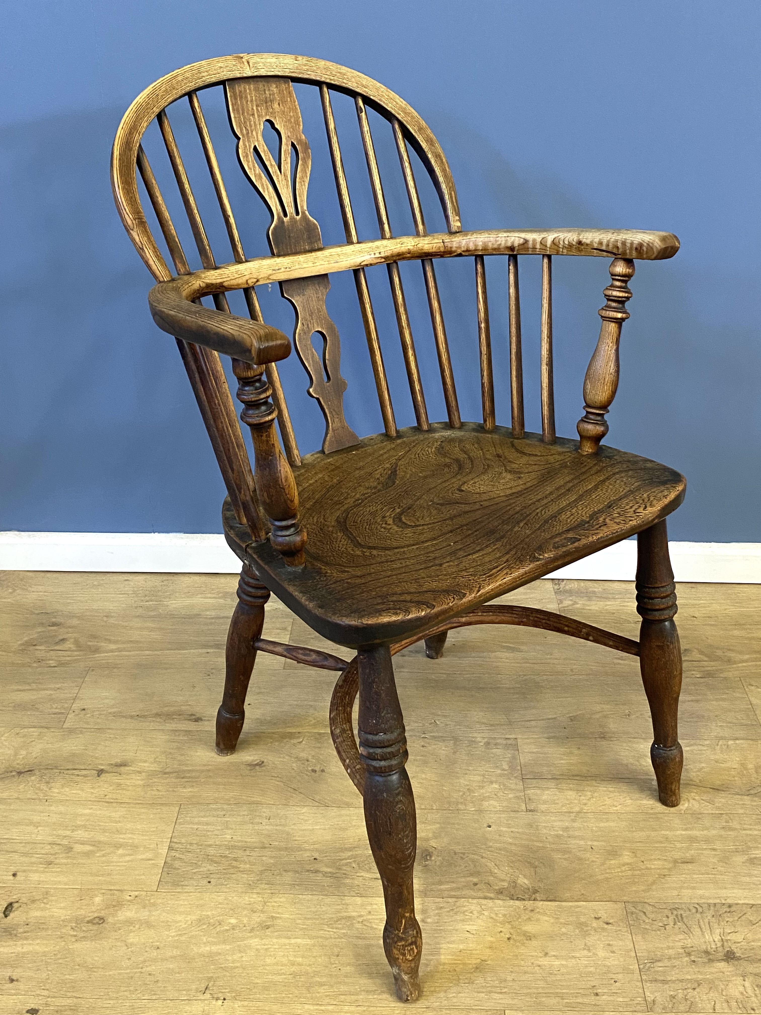 Elm Windsor armchair - Image 3 of 4