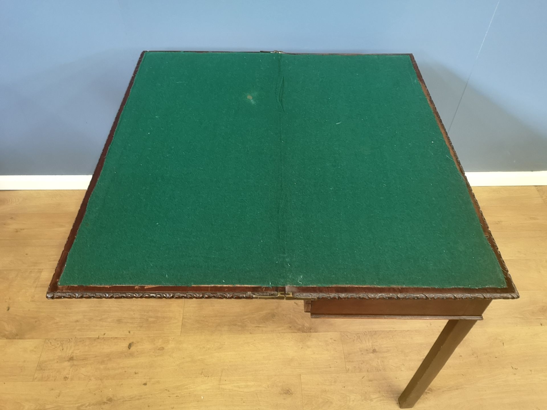 Victorian mahogany fold top card table - Image 4 of 5