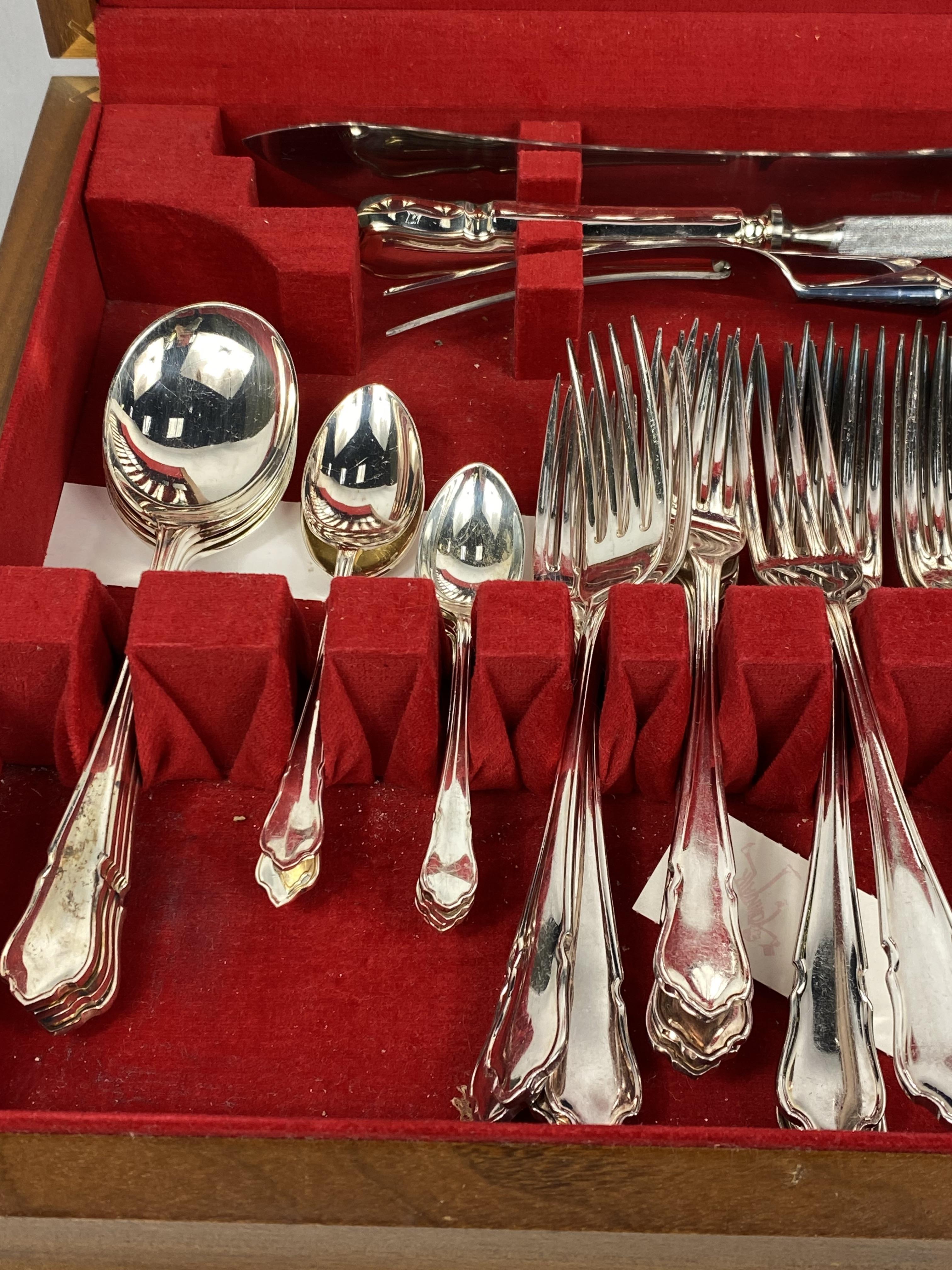 Flexfit canteen of silver plate cutlery - Image 4 of 7