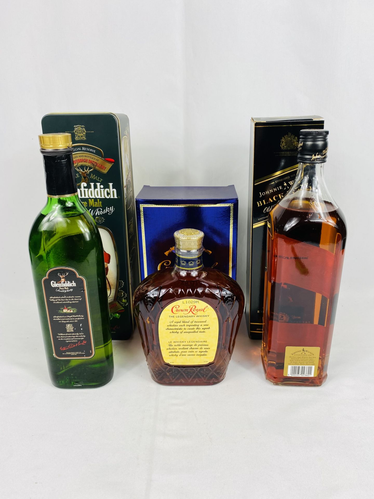 A bottle of Glenfiddich Scotch whisky and two other bottles of whisky - Image 2 of 3