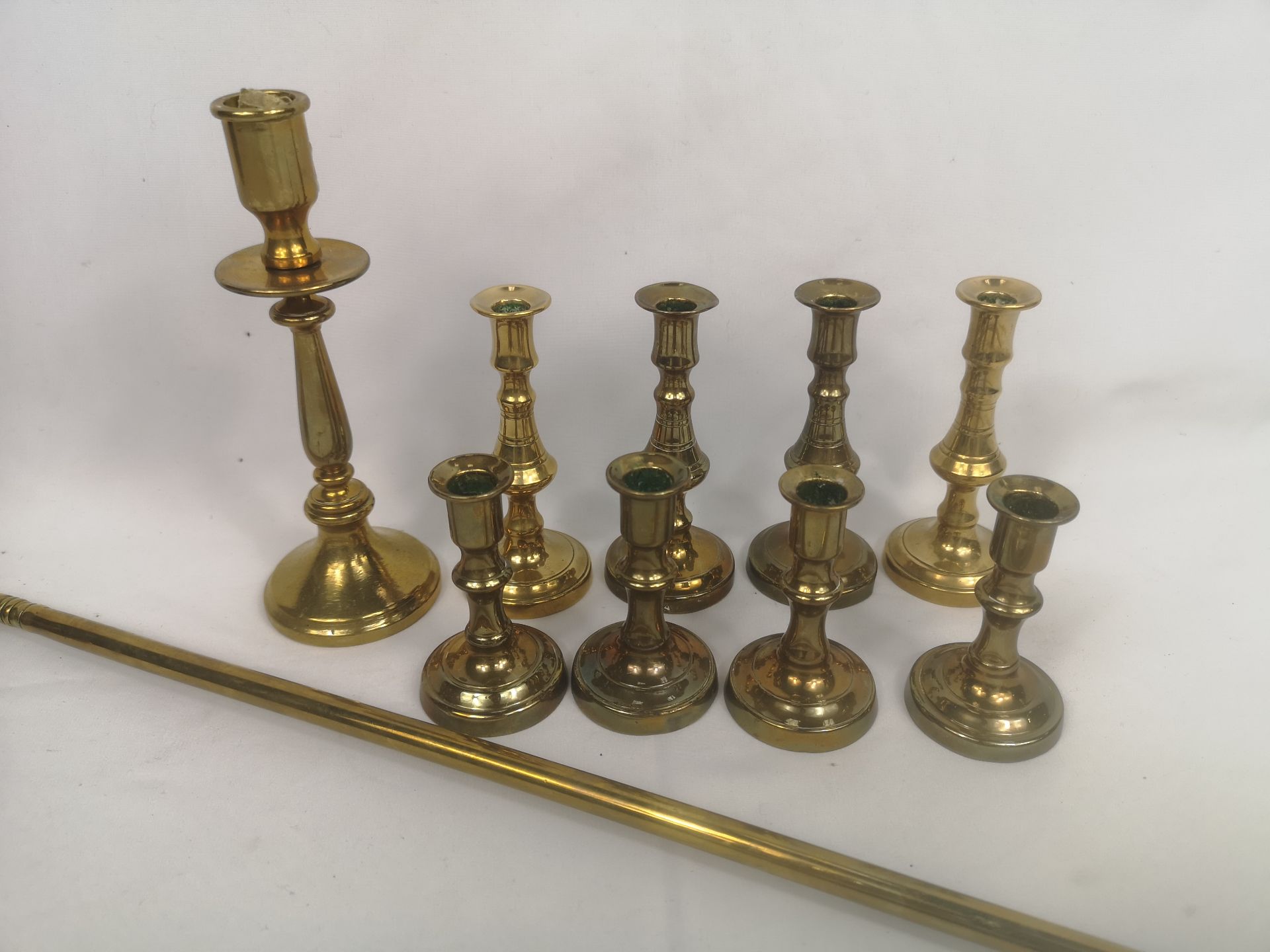 Four pairs of brass candlesticks - Image 5 of 5