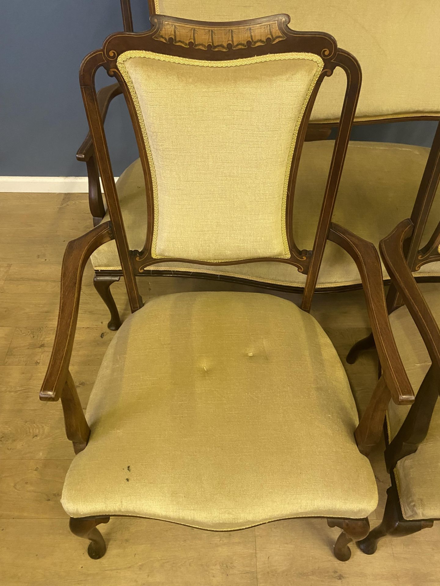 Six mahogany splat back dining chairs - Bild 5 aus 7