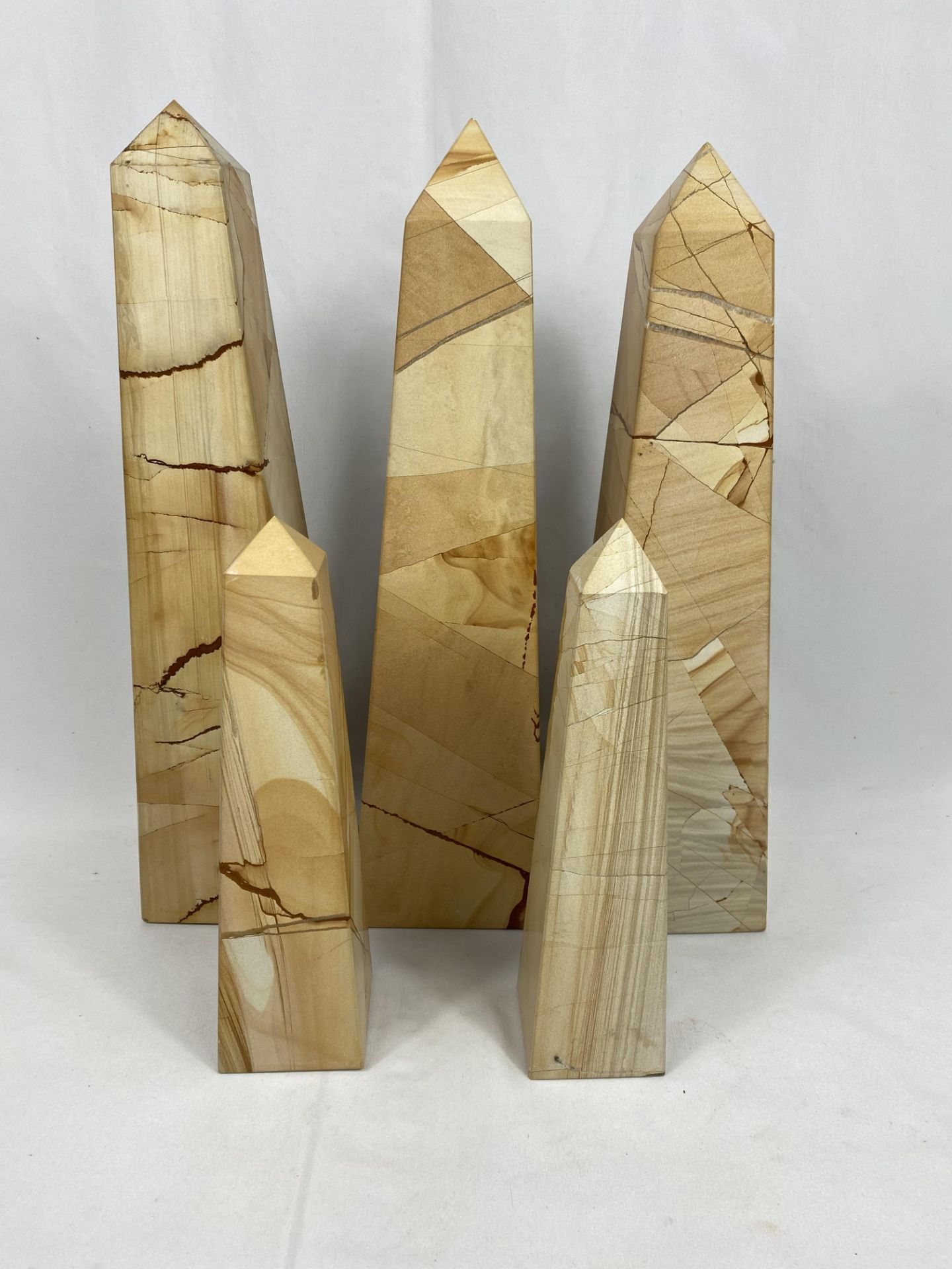 Three contemporary stone obelisks - Image 2 of 7