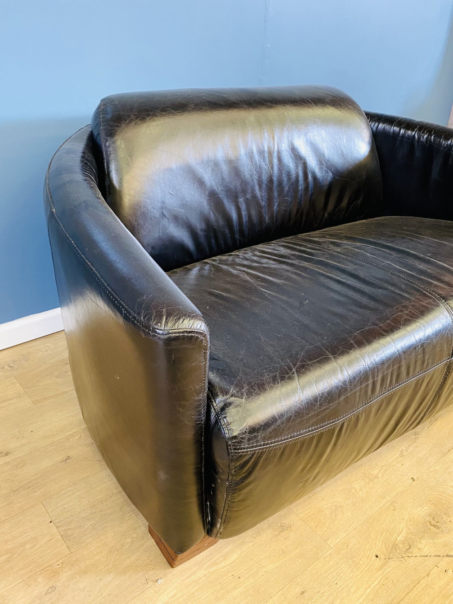 Leather art deco style settee - Image 3 of 5