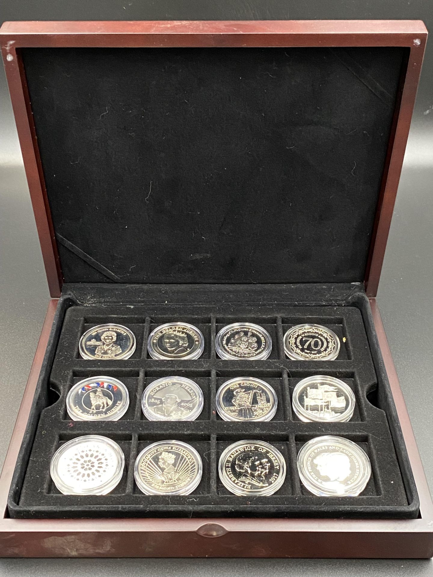 Twelve commemorative silver coins. - Image 4 of 4