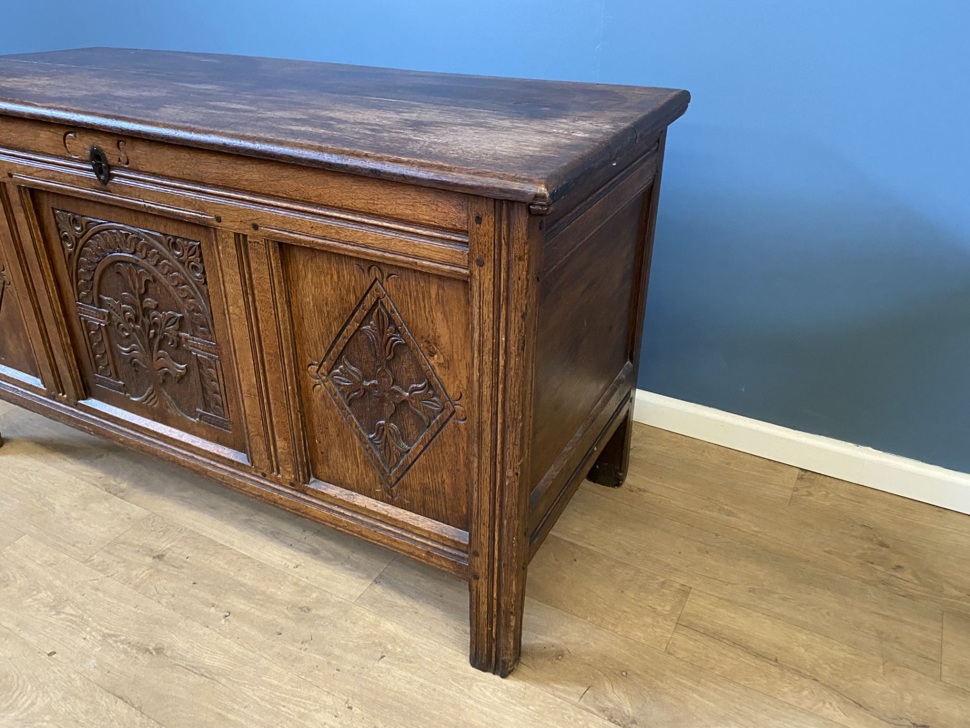 18th century oak chest - Image 3 of 6