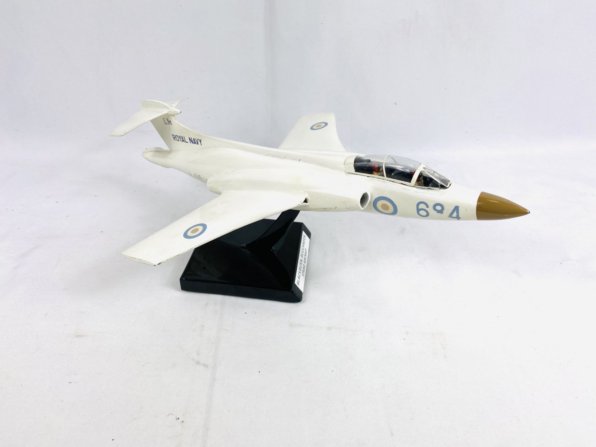 Resin model aeroplane Royal Navy Blackburn Buccaneer S1 strike aircraft - Image 3 of 3