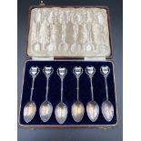 Boxed set of six silver tea spoons