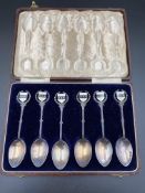 Boxed set of six silver tea spoons